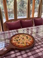 Đồ ăn tại/gần nhà khách