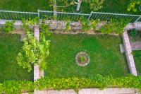 Vonkajšia záhrada v ubytovaní Apartment Annika