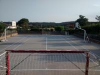 Tenis a/nebo squash v ubytování Casa Les Roques nebo okolí