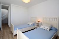 Posteľ alebo postele v izbe v ubytovaní Villa Sunrise Private Pool Puerto del Carmen By PVL