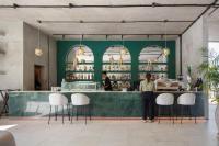 Drinks på Hidden City Ubud - Modern Comfort and Relaxed Living near Central Ubud and Rice Fields - New Year's Offer