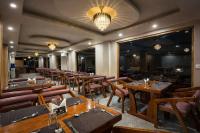 Khu vực ghế ngồi tại Snow Apple Resort by West Western - Central Heated Room and Air Cooled