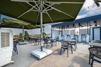 Ban công/sân hiên tại Get Royal Hotel & Spa