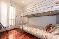 Łóżko lub łóżka w pokoju w obiekcie Principe Santa Ana Madrid Centro
