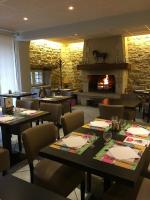 Restaurace v ubytování Hôtel & Spa Rodier x Café Bar & Restaurant