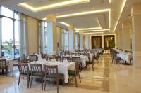 Restaurace v ubytování Charmillion Gardens Aquapark