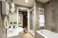 Łazienka w obiekcie Hotel Viest