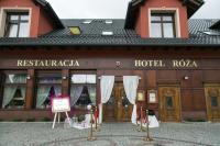 Certifikát, ocenenie alebo iný dokument vystavený v ubytovaní Hotel Róża