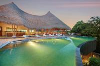Theanna Villa and Spa Cangguの敷地内または近くにあるプール