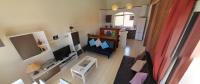 TV a/nebo společenská místnost v ubytování Romantic Sunny Apartment