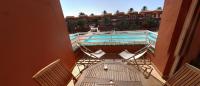 Bazén v ubytování Romantic Sunny Apartment nebo v jeho okolí