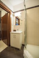 Kúpeľňa v ubytovaní Apartamenty na Wyspie - Aquamarina - Budynek A - B - C