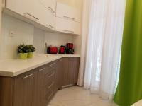 Kuchyňa alebo kuchynka v ubytovaní Laura Aristotelous Square Apartment