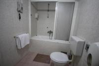 Ein Badezimmer in der Unterkunft Villa Koruna - Mali Ston