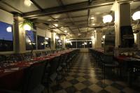 Ein Restaurant oder anderes Speiselokal in der Unterkunft Villa Koruna - Mali Ston 
