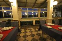 Ein Restaurant oder anderes Speiselokal in der Unterkunft Villa Koruna - Mali Ston 