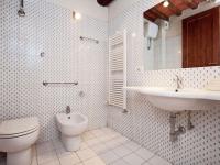Kúpeľňa v ubytovaní Belvilla by OYO Serene Apartment with Garden
