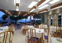 Reštaurácia alebo iné gastronomické zariadenie v ubytovaní Eleftheria Hotel