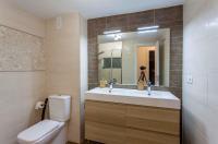 Kúpeľňa v ubytovaní Apartment Malvarrosa Beach Cavite