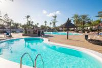Bazén v ubytování Sunny Bungalows Parque Golf in Maspalomas nebo v jeho okolí