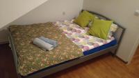 Posteľ alebo postele v izbe v ubytovaní Rent0nline Brwinow Rooms