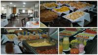 パラナグアにあるHotel Monte Libanoの食べ物の合唱