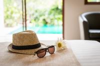 Bazén v ubytování Ayrest Hua Hin Hotel nebo v jeho okolí