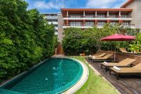 Bazén v ubytování Ayrest Hua Hin Hotel nebo v jeho okolí