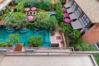 Bazén v ubytování Ayrest Hua Hin Hotel nebo v jeho okolí