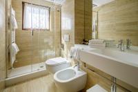 Kúpeľňa v ubytovaní Hotel Lajadira & Spa