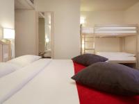 Cama o camas de una habitación en Campanile Val de France