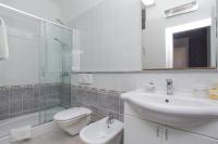 Kúpeľňa v ubytovaní Apartments Aida