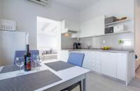 Kuchyňa alebo kuchynka v ubytovaní Apartments Aida