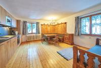 Kuchnia lub aneks kuchenny w obiekcie Ferienhaus Oberlengau