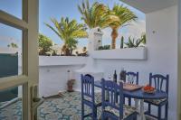 A balcony or terrace at Villa Palmeras Beach Puerto del Carmen