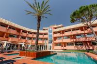 Bazén v ubytování Vilamoura Garden Hotel nebo v jeho okolí