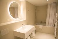 A bathroom at Hotel Caroline