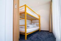 Hotel Rössli Tufertschwilにあるベッド