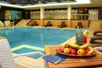 Bazén v ubytování Tilya Resort Hotel nebo v jeho okolí