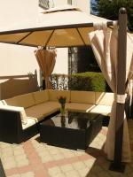 Patio lub wspólna przestrzeń na świeżym powietrzu w obiekcie Lesní Hotel Peršlák