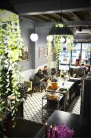 Posezení v ubytování Goodfellas Thong lo Hostel #No Check-in after 5 pm-Please see check-in policy for details & notify landing time#