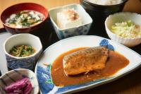 ホテルの敷地内または近くでの食事または食べ物