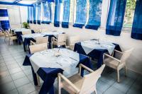Restauracja lub miejsce do jedzenia w obiekcie Hotel Ristorante Meson Feliz