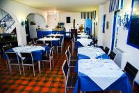 Restauracja lub miejsce do jedzenia w obiekcie Hotel Ristorante Meson Feliz