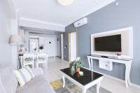 TV a/nebo společenská místnost v ubytování Serenity Suites Istanbul Airport
