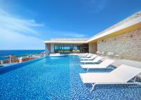 Onna Village and Chatan Hotel Guide 2026: 14 Oceanfront Resorts, Private Beaches and Family Pools