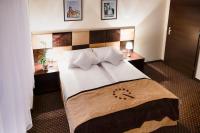 Posteľ alebo postele v izbe v ubytovaní Boutique Hotel's Bytom