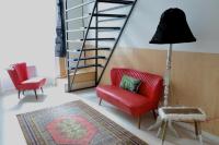 A seating area at Twenty2 Apartment