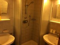 A bathroom at Biohof Sauschneider