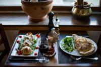 Mad på motellet eller i nærheden